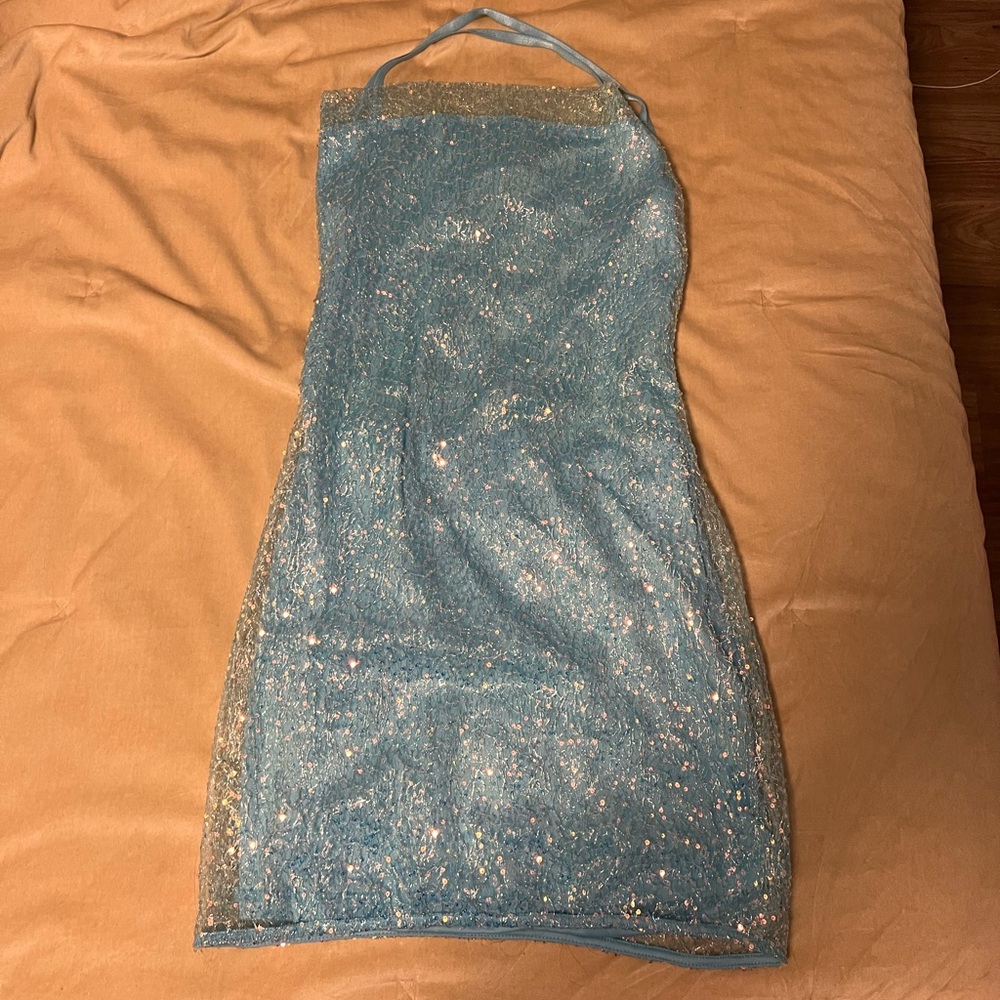 Mini blue sequin backless dress